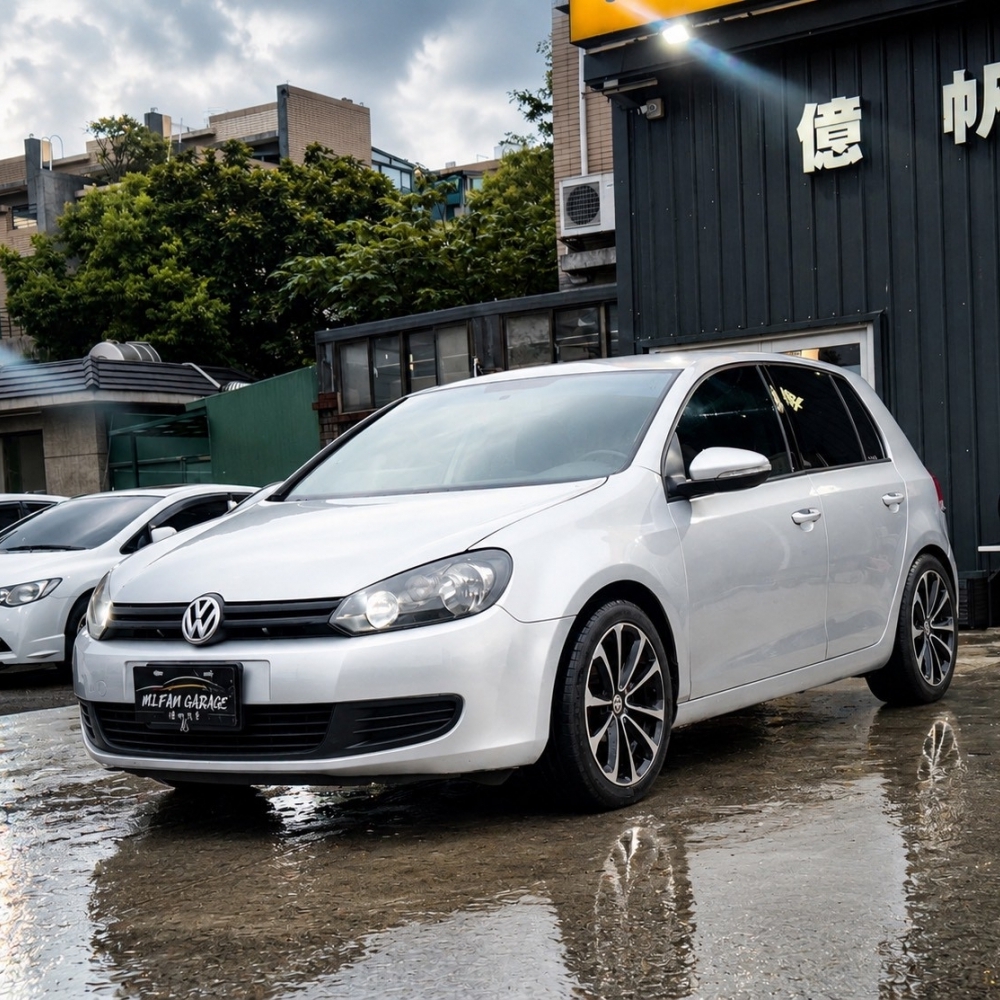 2010 Volkswagen Golf 1.6 中古車 - 億帆車業